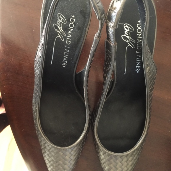 Donald J Pliner metallic sling backs Size6.5 - Picture 5 of 5